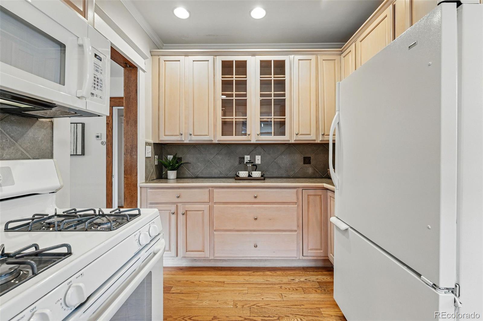MLS Image #16 for 618  adams street,denver, Colorado