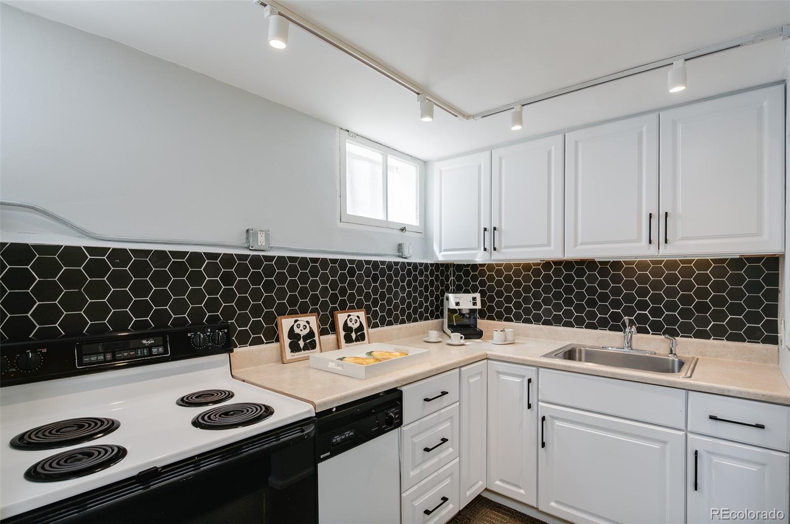 MLS Image #34 for 1817 - 1821 vine  vine street,denver, Colorado