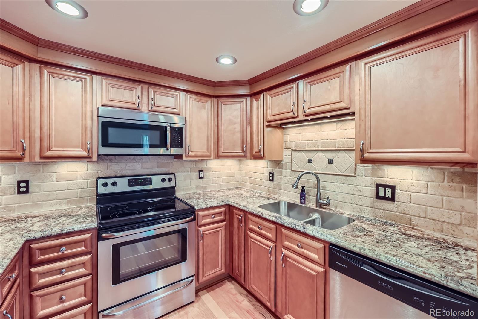 MLS Image #6 for 701  harlan street,lakewood, Colorado