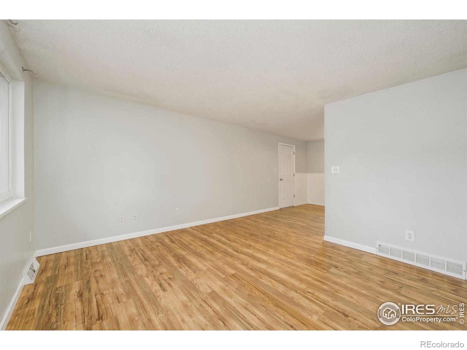 MLS Image #3 for 3020  sunset drive,evans, Colorado