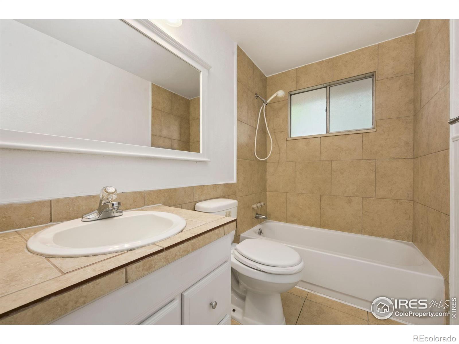 MLS Image #6 for 3020  sunset drive,evans, Colorado