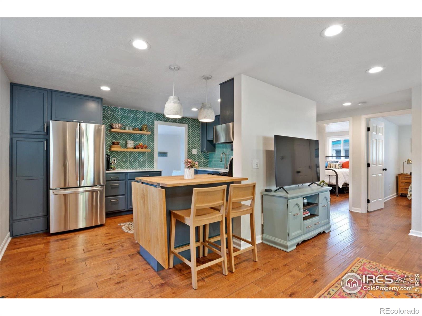 MLS Image #5 for 1343  gay street,longmont, Colorado