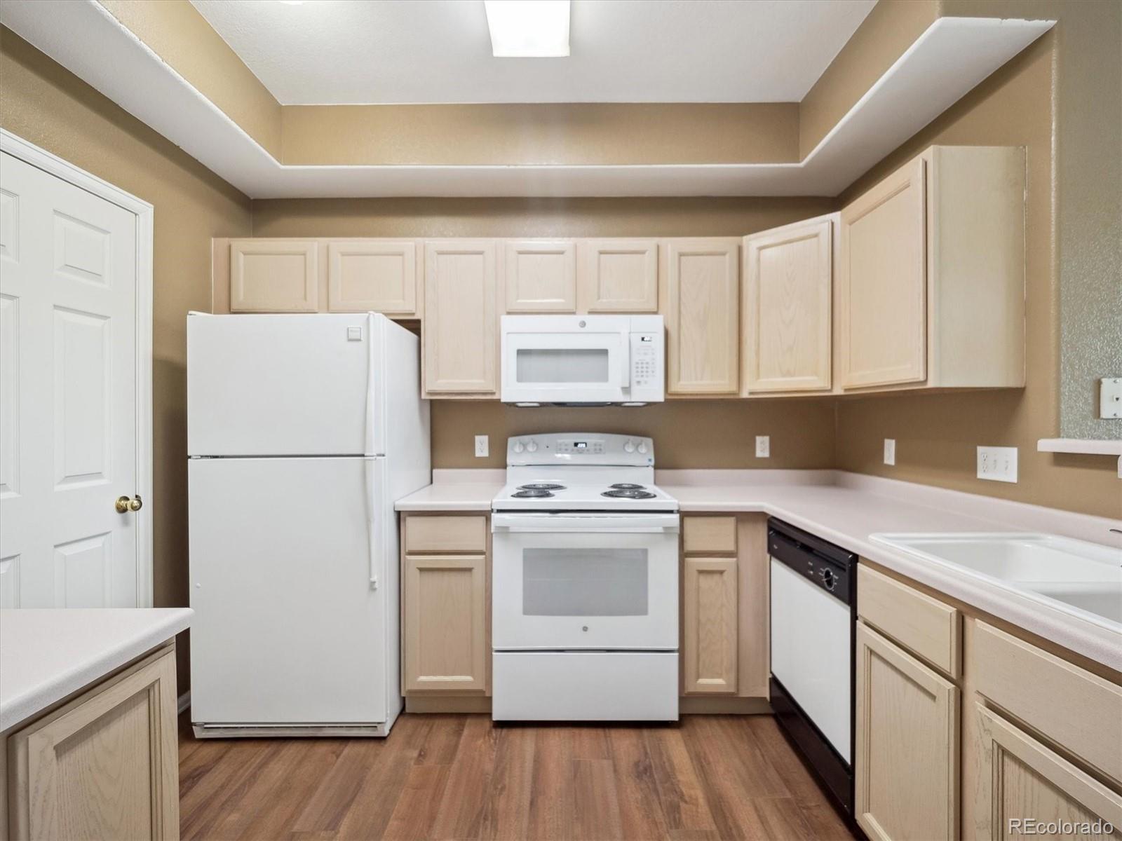 MLS Image #9 for 8371 s upham way 103,littleton, Colorado