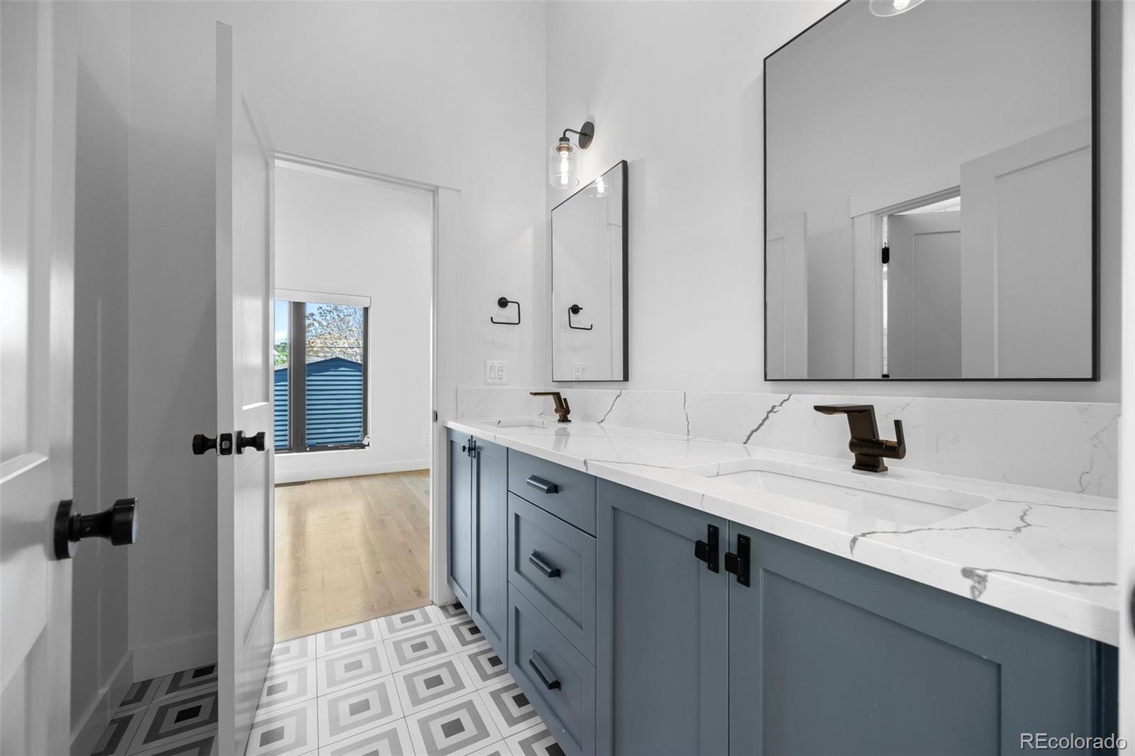 MLS Image #24 for 3409  navajo street,denver, Colorado