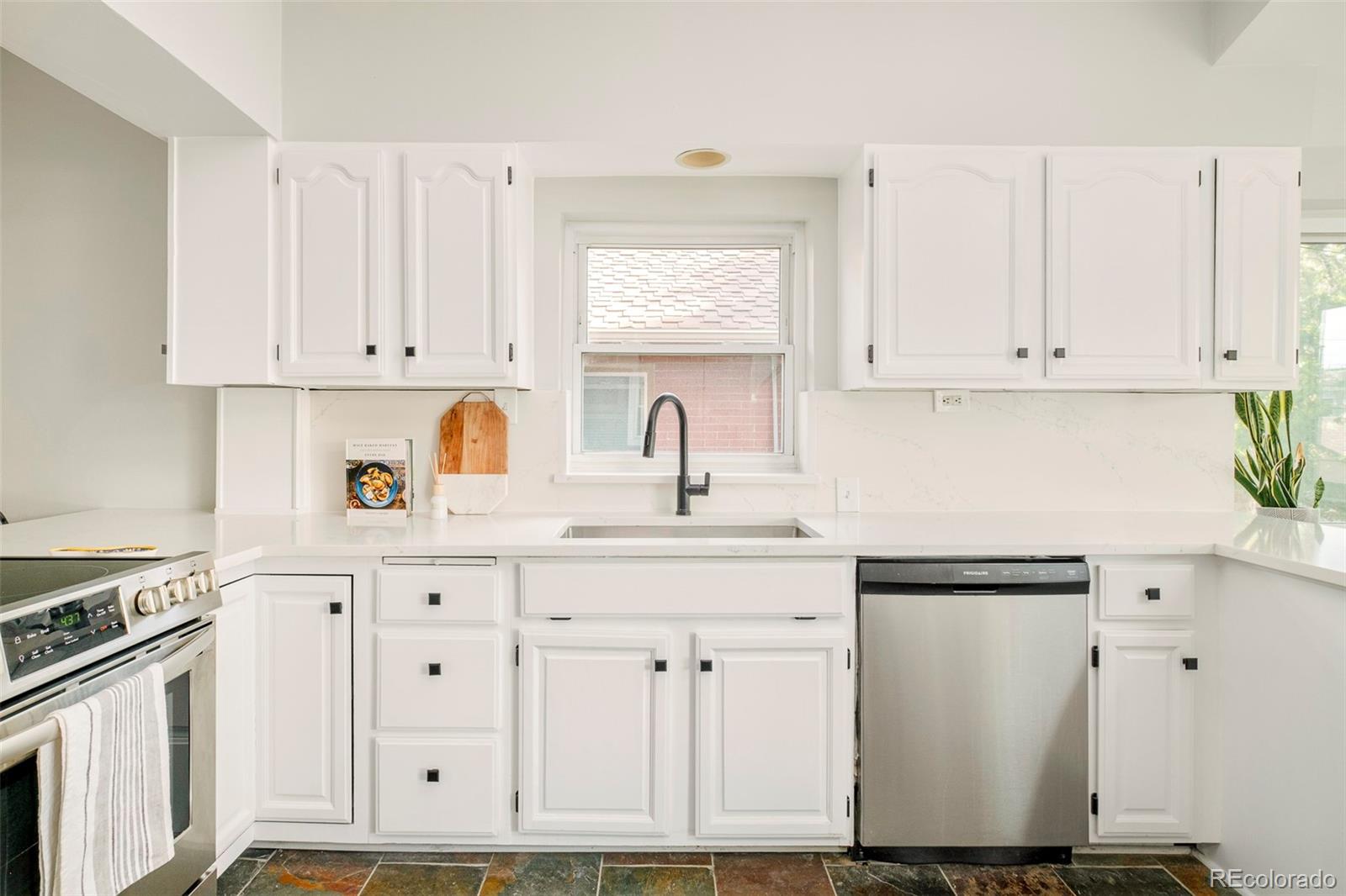 MLS Image #11 for 277 s gilpin street,denver, Colorado
