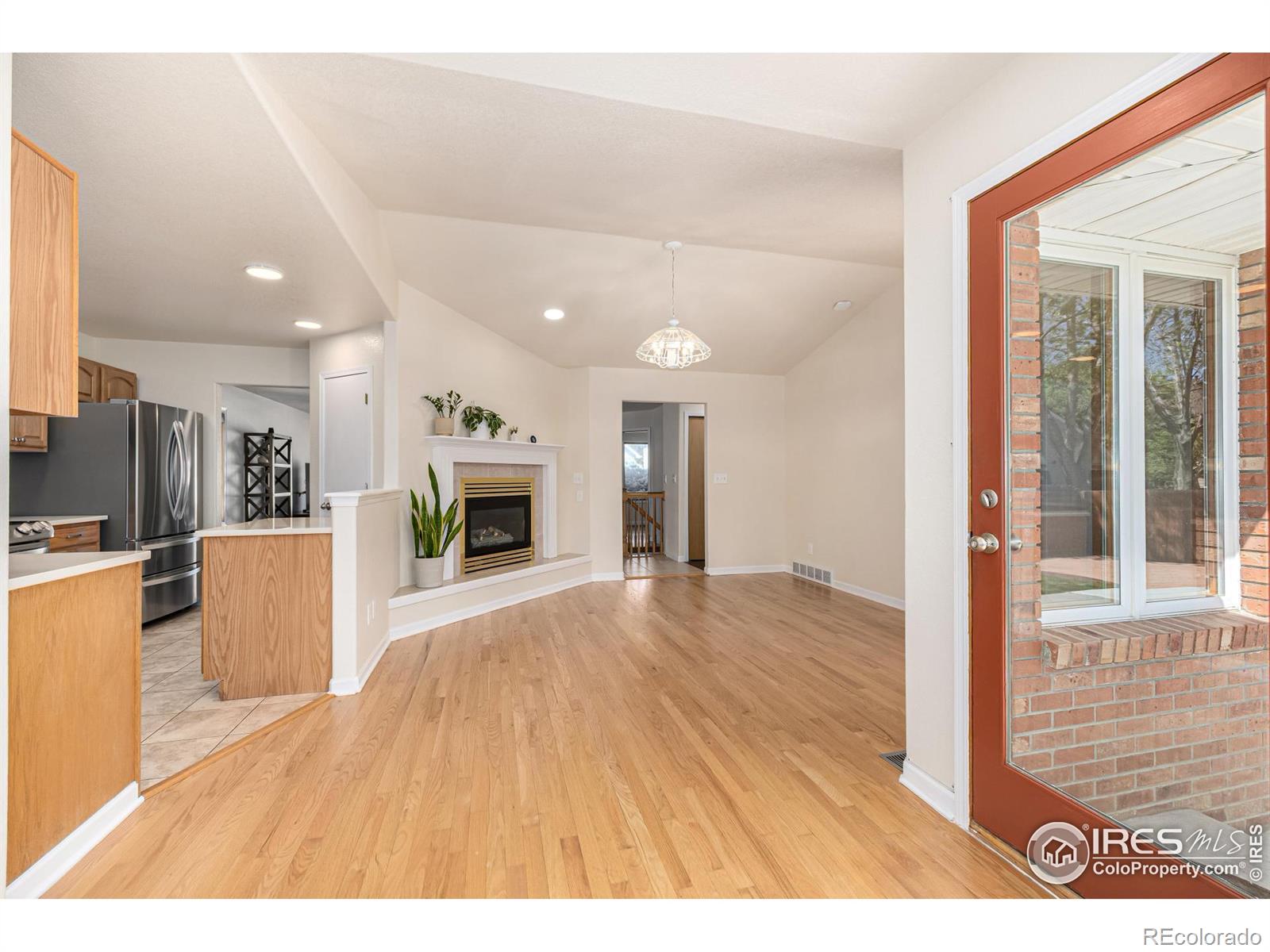 MLS Image #11 for 2072  skylark court,longmont, Colorado