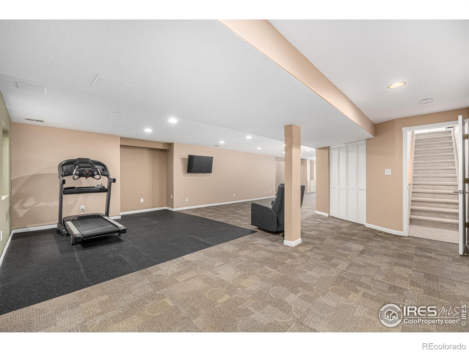 MLS Image #26 for 2072  skylark court,longmont, Colorado
