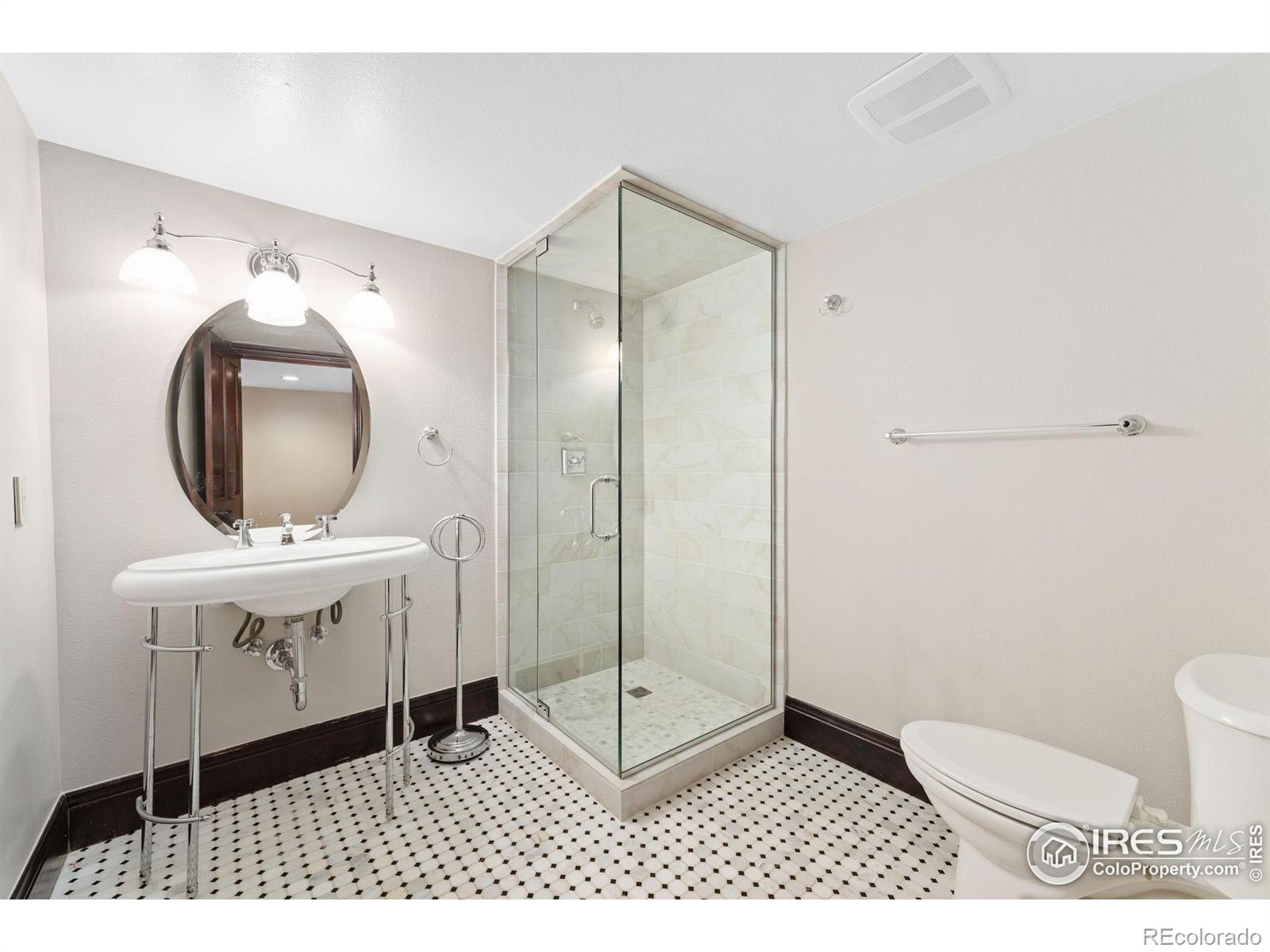 MLS Image #35 for 1376 s clayton street,denver, Colorado