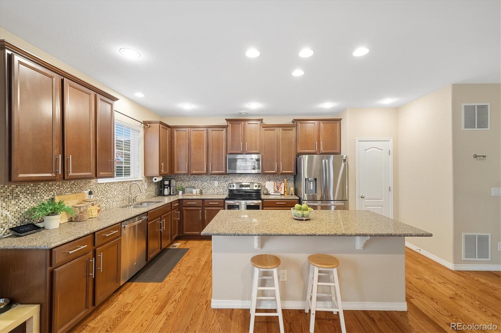 MLS Image #7 for 25811 e archer avenue,aurora, Colorado