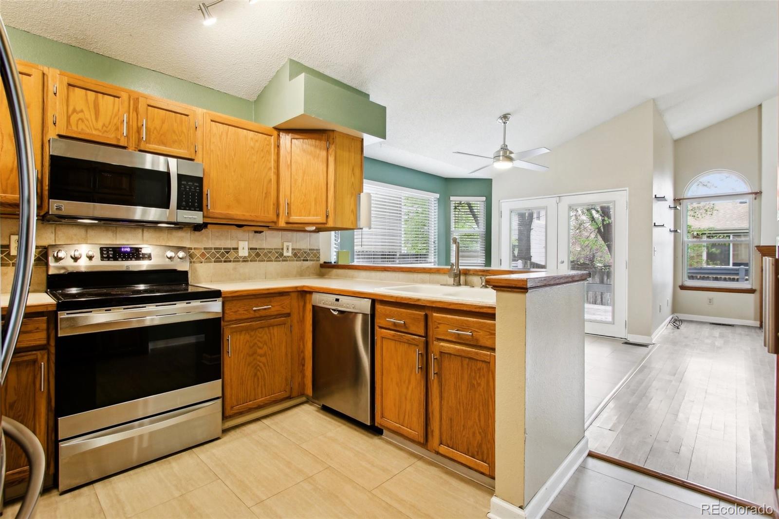 MLS Image #10 for 17943 e bates avenue,aurora, Colorado