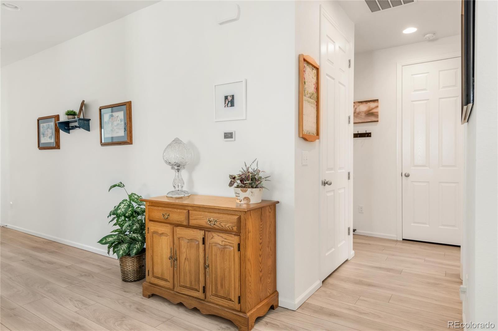 MLS Image #3 for 4635 s odessa street,centennial, Colorado