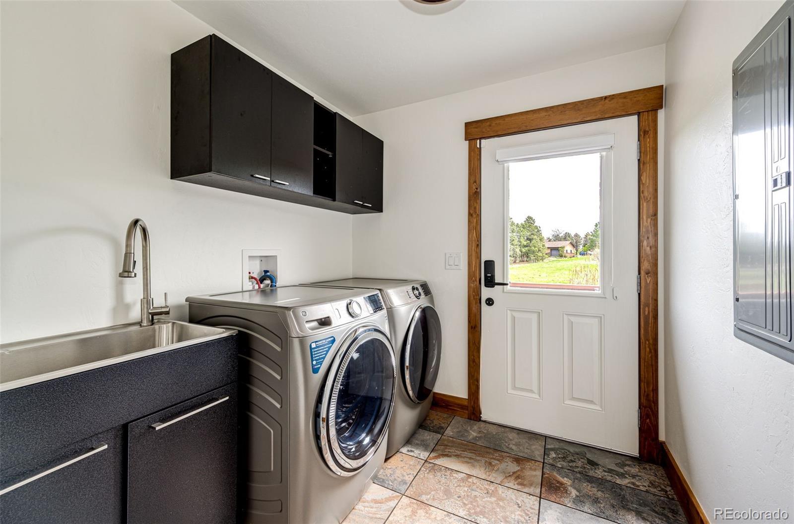 MLS Image #11 for 6191 s olathe street,centennial, Colorado