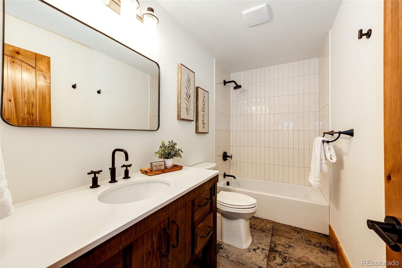 MLS Image #17 for 6191 s olathe street,centennial, Colorado