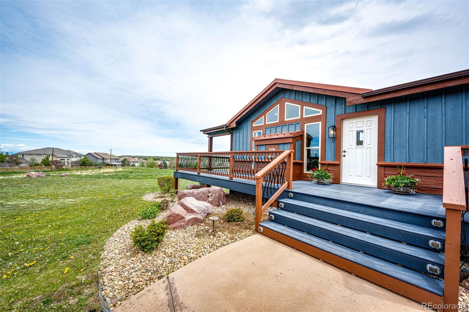 MLS Image #4 for 6191 s olathe street,centennial, Colorado