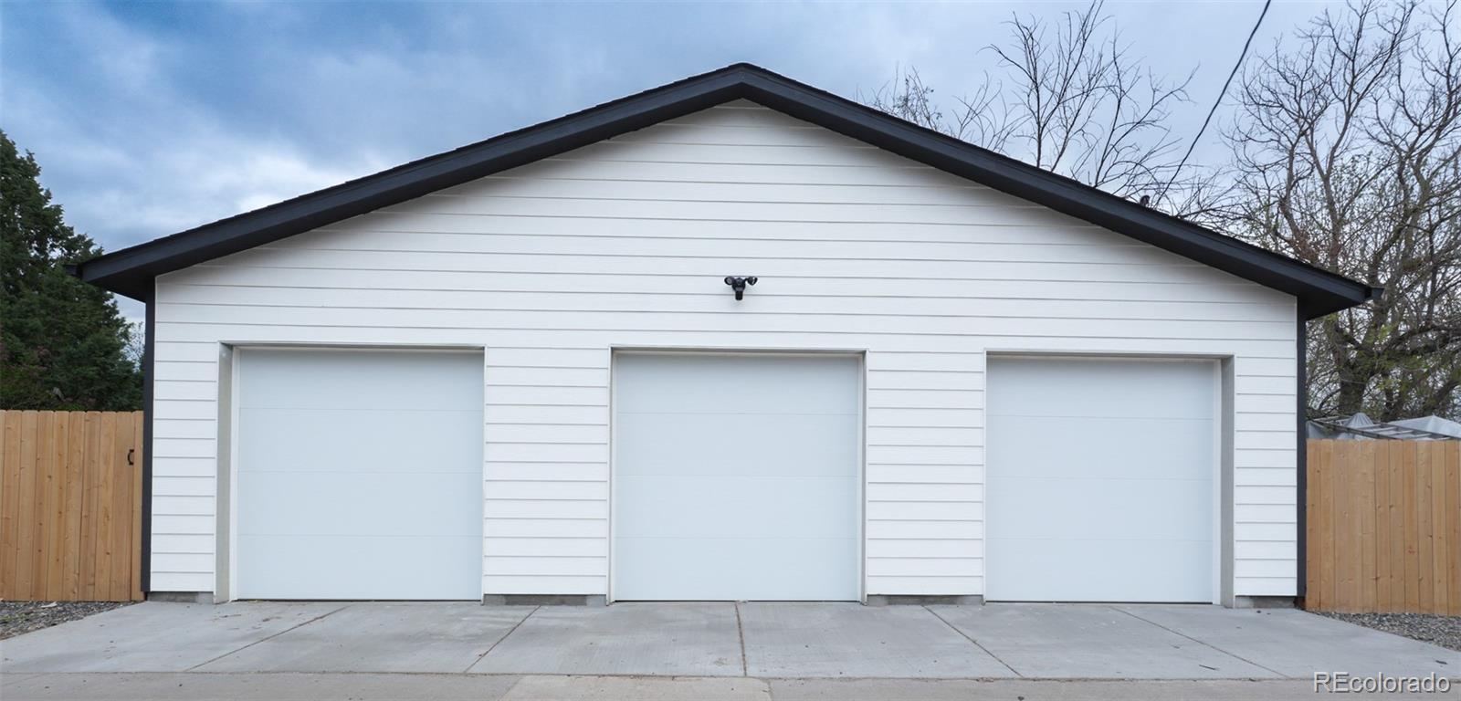 MLS Image #16 for 1450  syracuse street,denver, Colorado