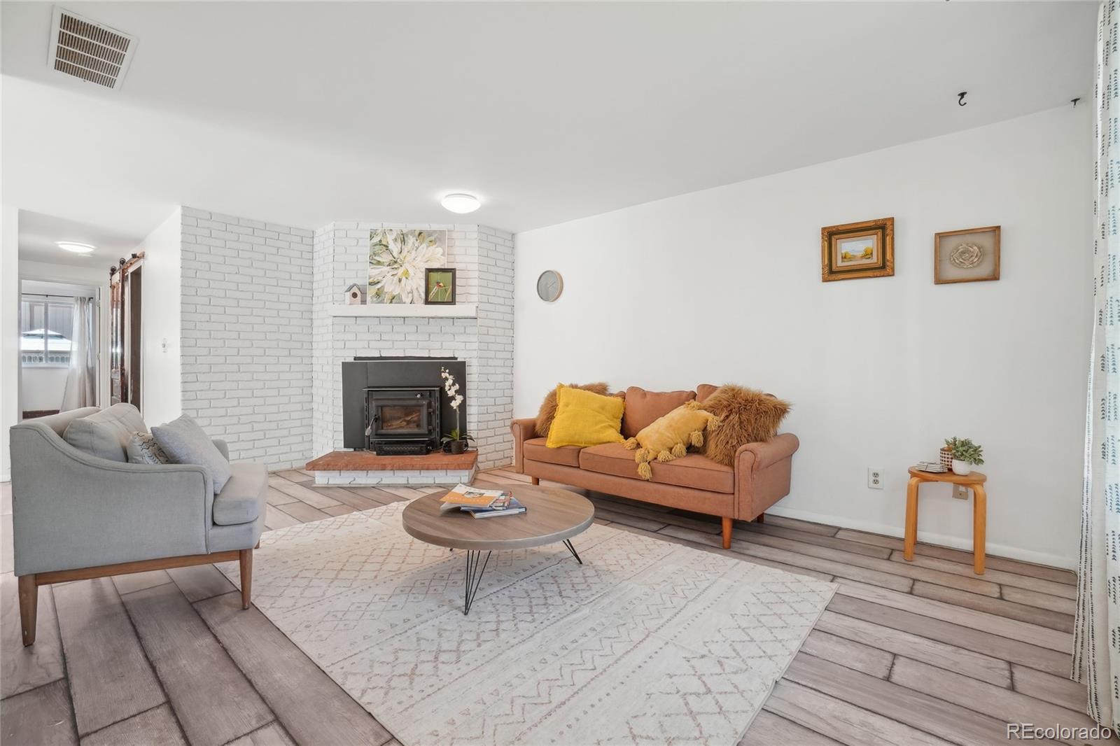 MLS Image #5 for 943  pinon court,longmont, Colorado