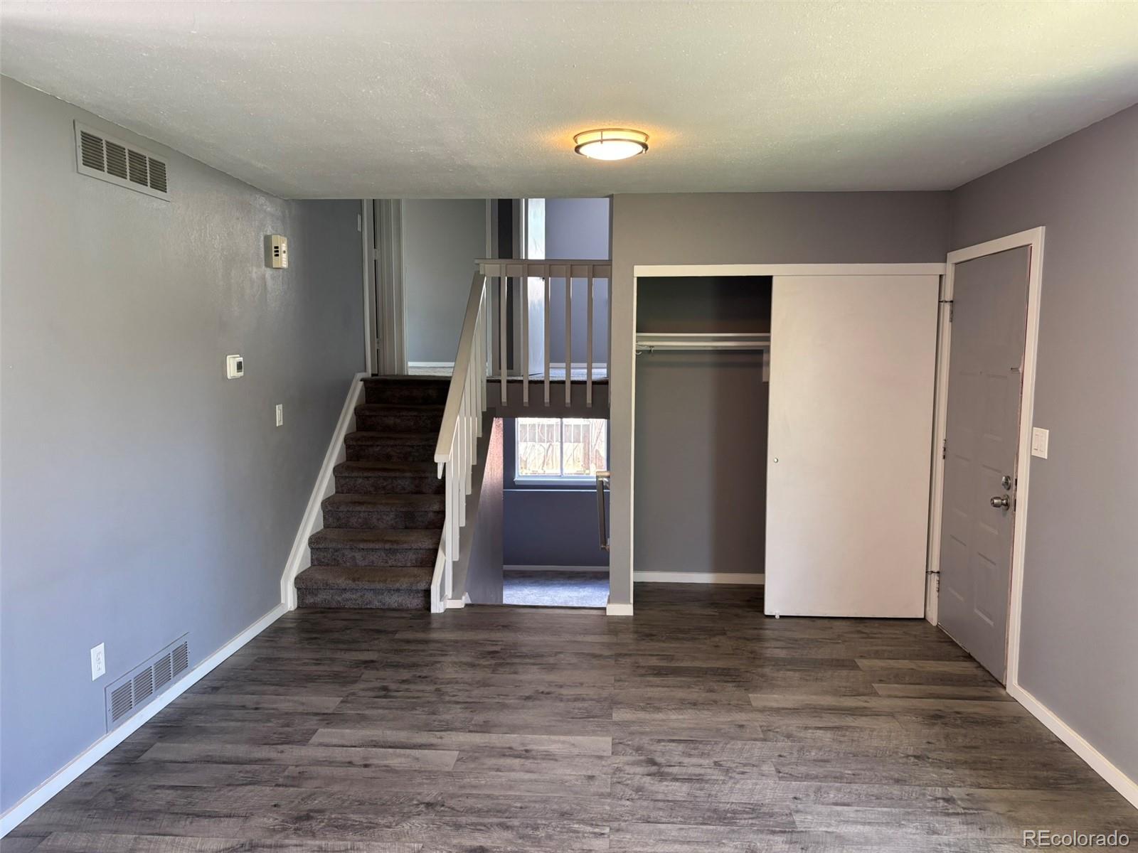 MLS Image #4 for 3613 s olathe street,aurora, Colorado