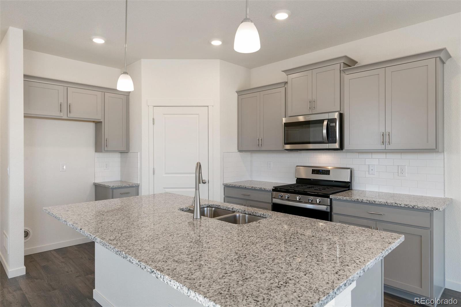 MLS Image #8 for 6737  raven ridge terrace,colorado springs, Colorado