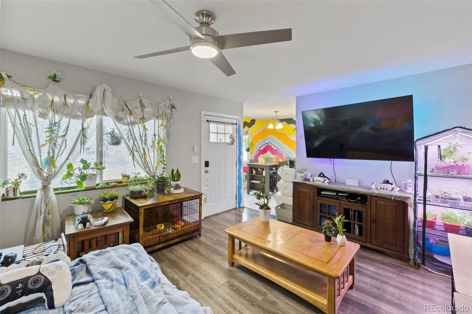 MLS Image #3 for 1944  carmel drive,colorado springs, Colorado