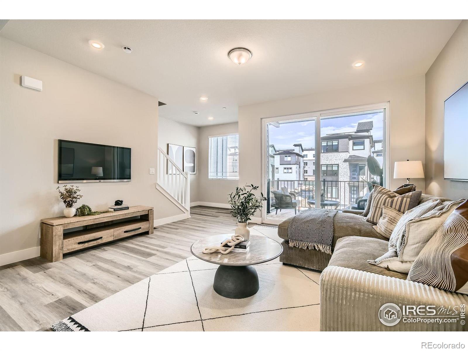 MLS Image #9 for 1718  peak loop ,broomfield, Colorado