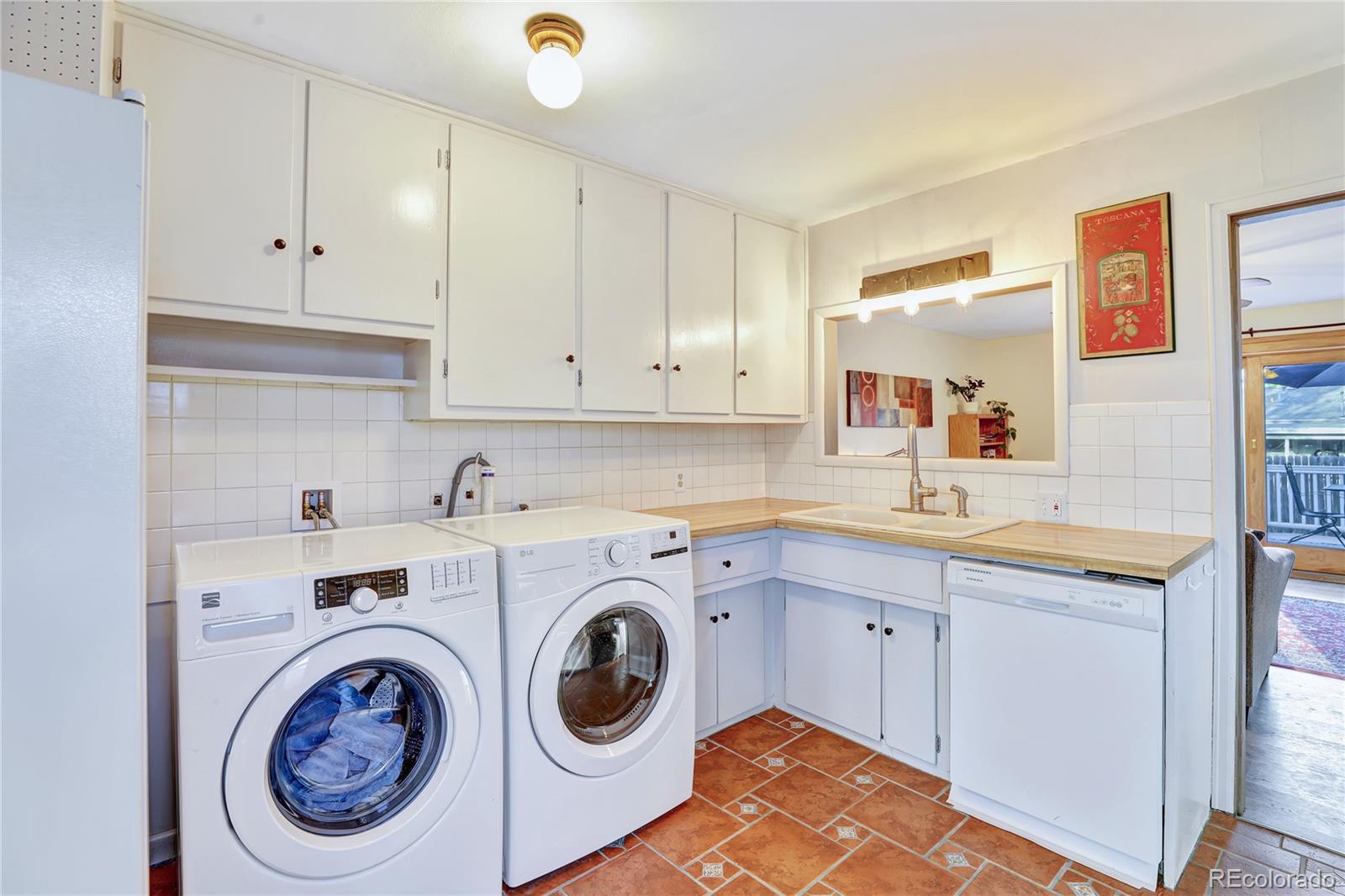MLS Image #7 for 2666 s green court,denver, Colorado
