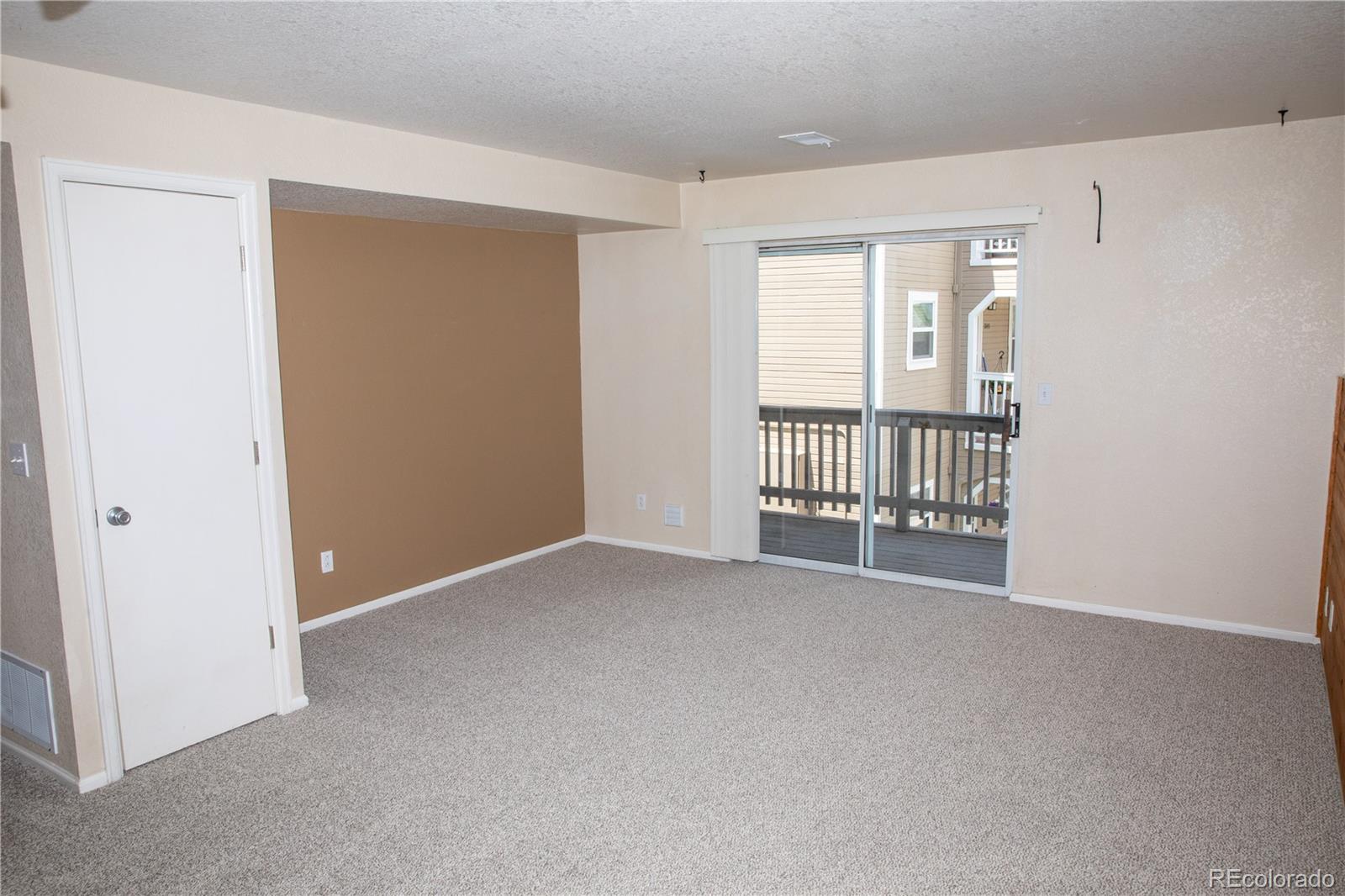 MLS Image #4 for 1261 s gilbert street 202,castle rock, Colorado