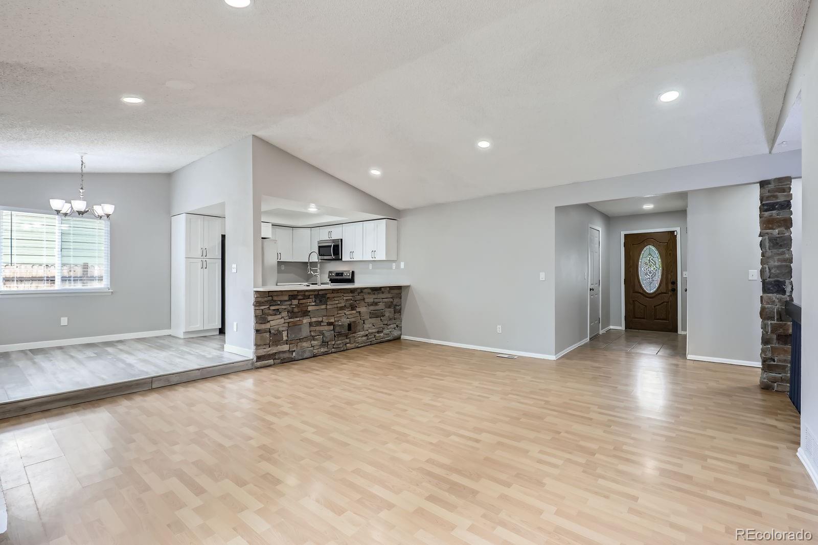 MLS Image #5 for 10723  cherry court,thornton, Colorado