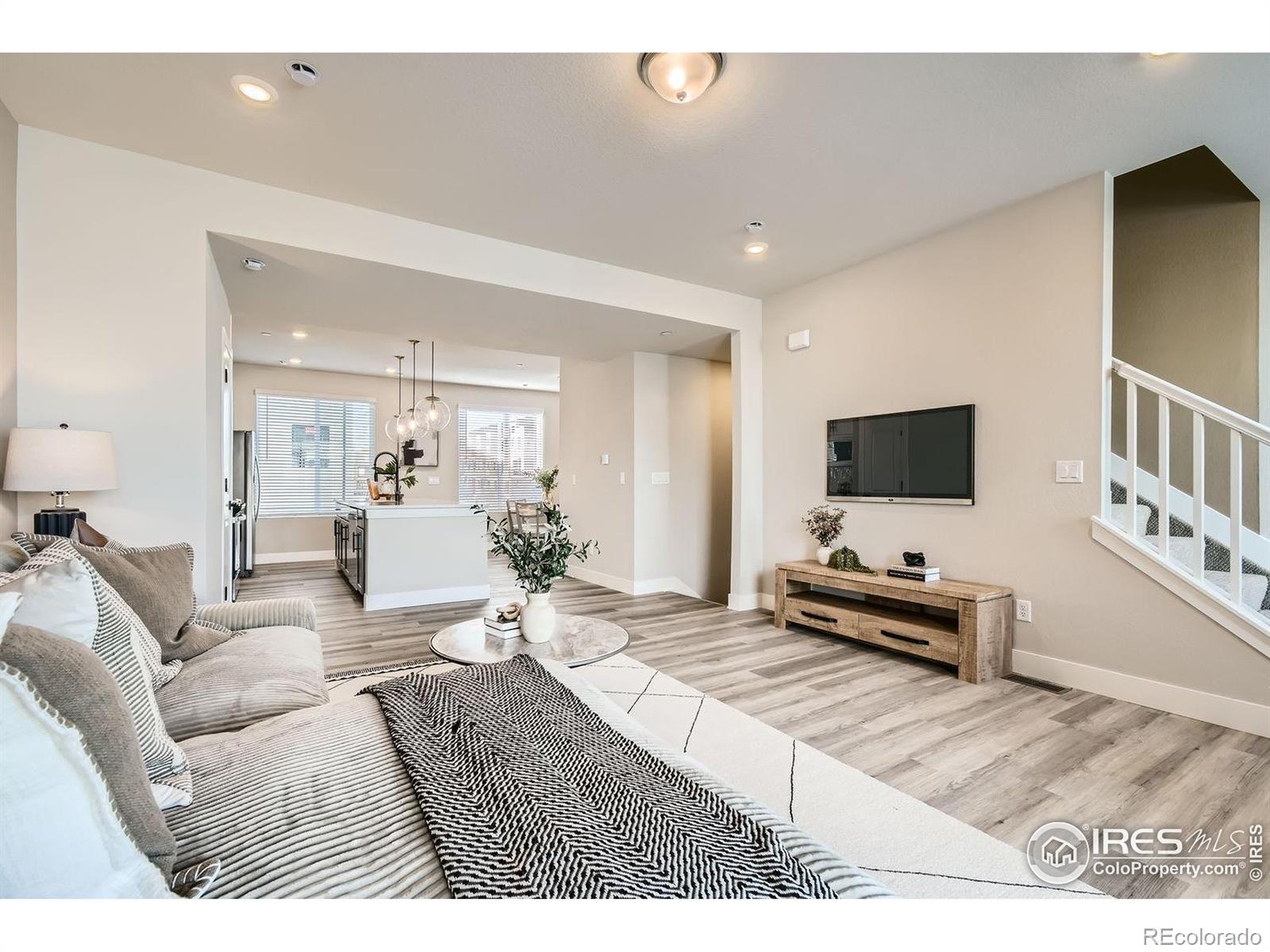 MLS Image #10 for 16637  promenade street,broomfield, Colorado
