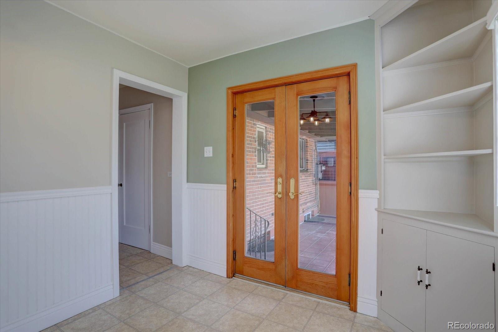 MLS Image #12 for 782  holly street,denver, Colorado