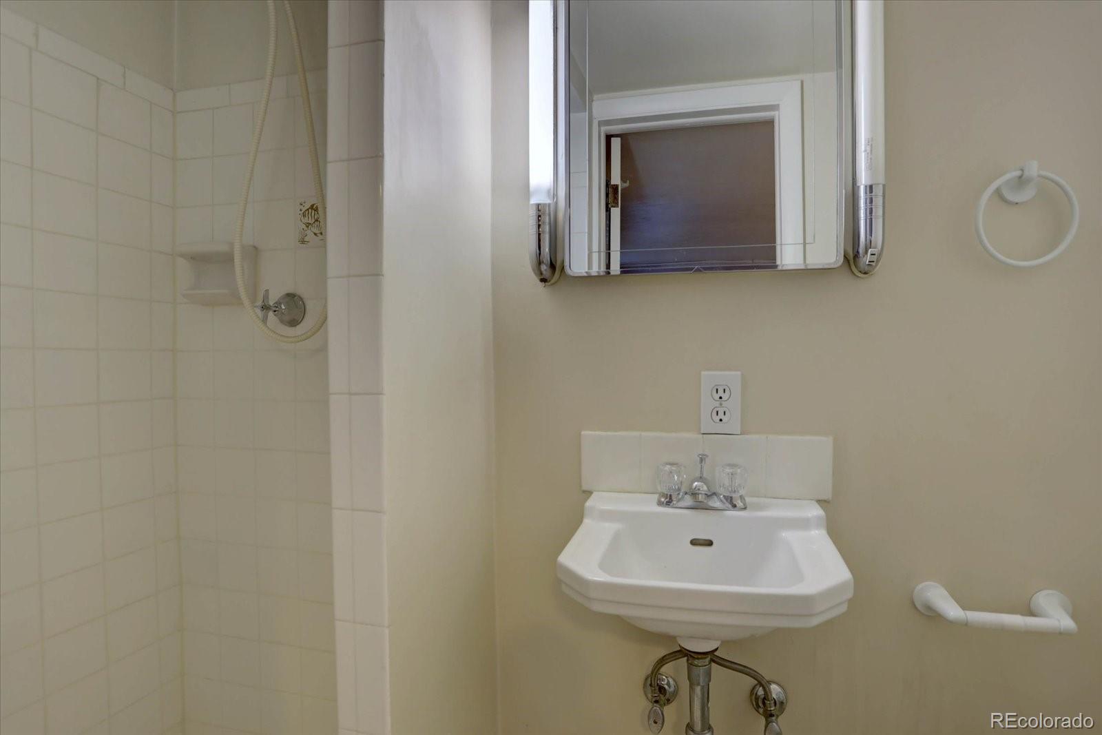 MLS Image #21 for 782  holly street,denver, Colorado