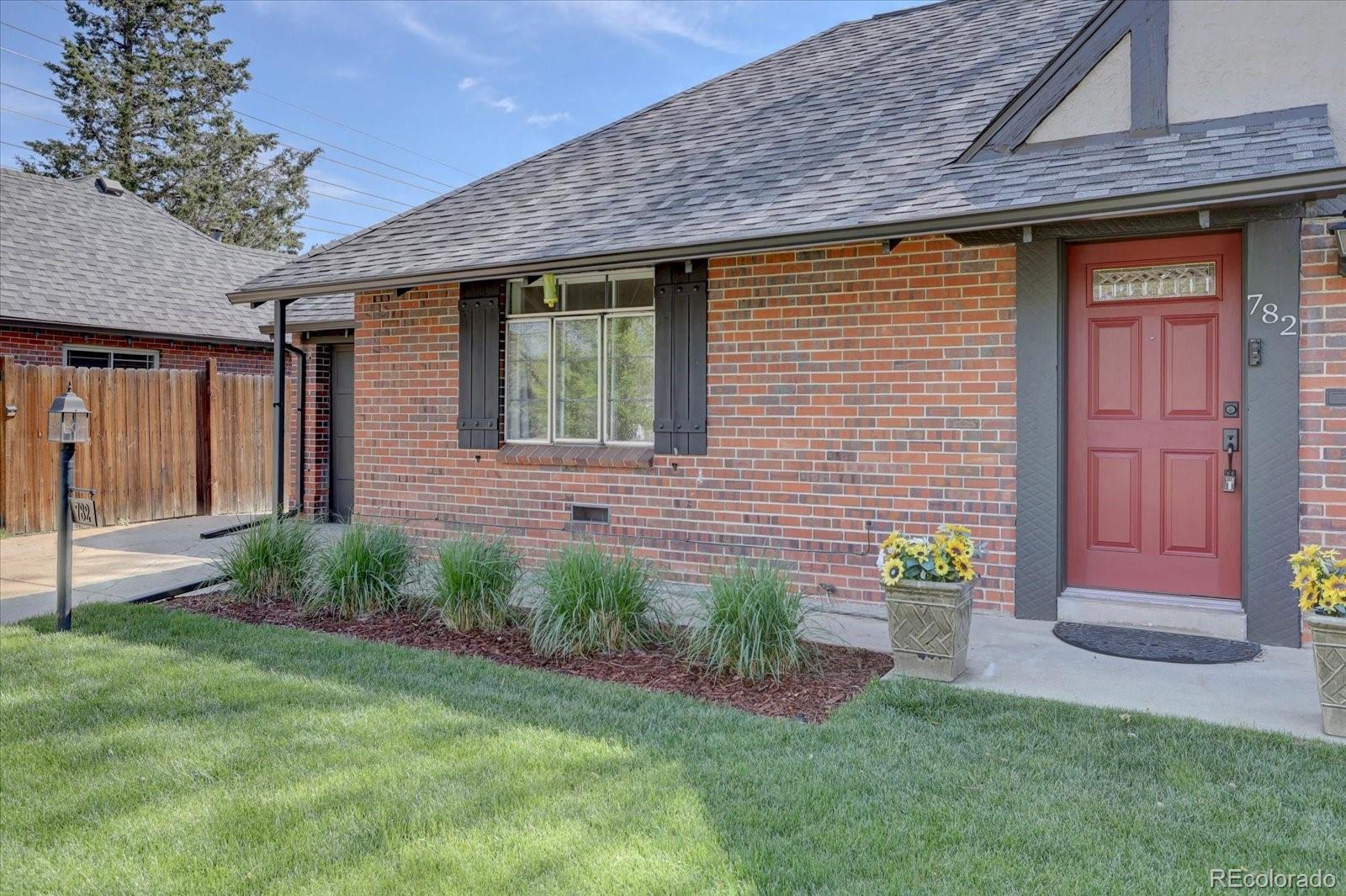 MLS Image #3 for 782  holly street,denver, Colorado