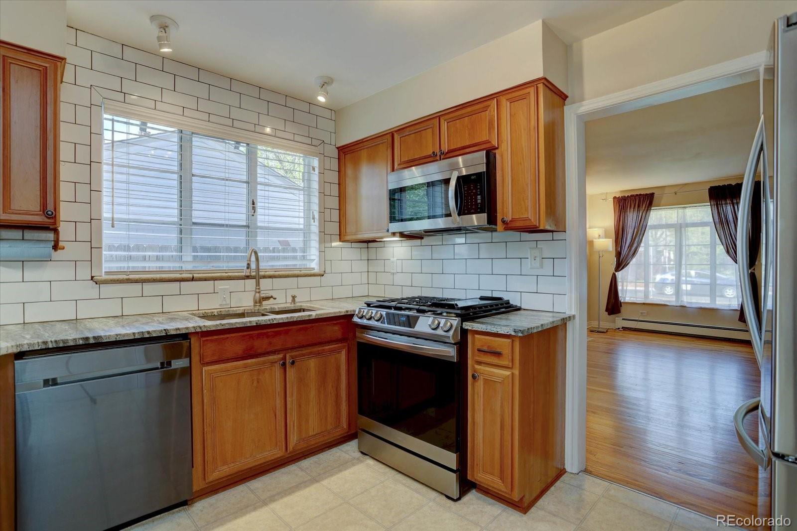 MLS Image #8 for 782  holly street,denver, Colorado