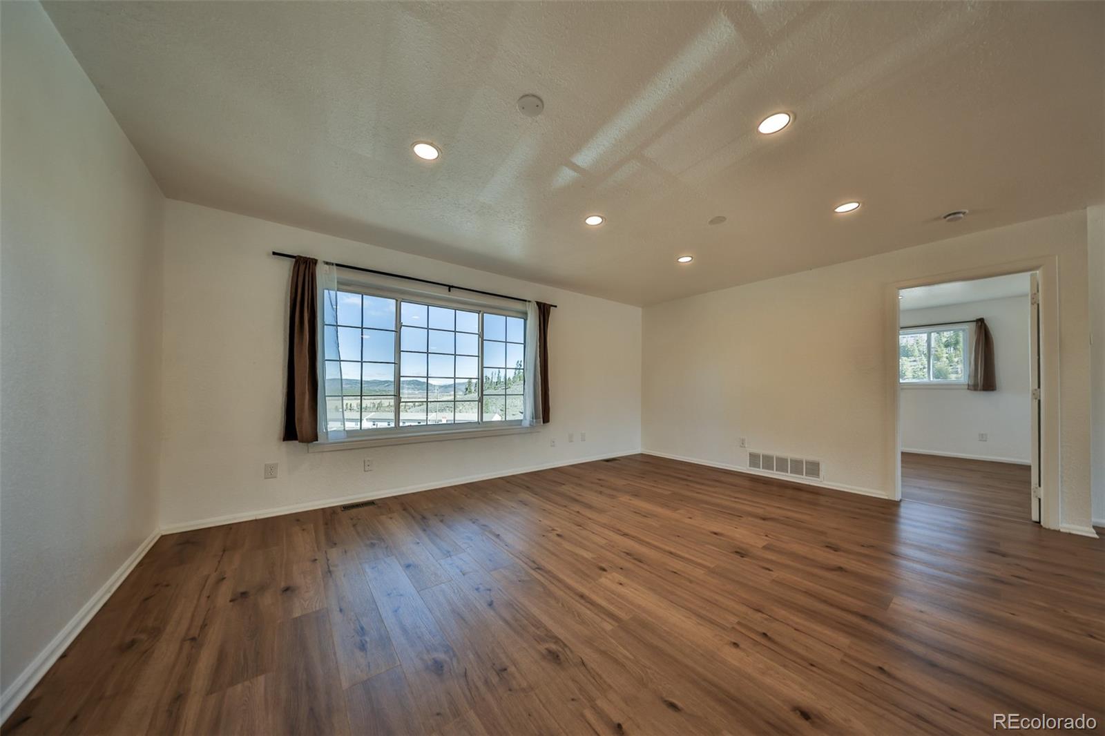 MLS Image #4 for 804  wapiti drive,fraser, Colorado