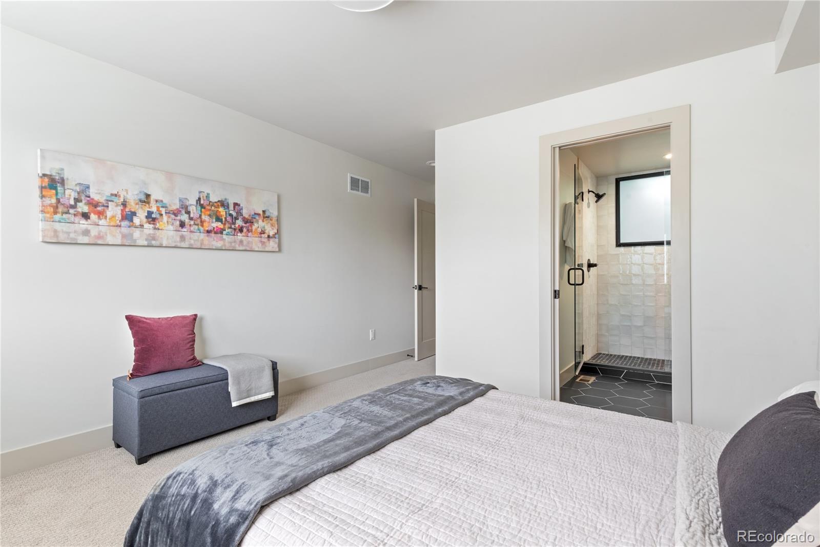 MLS Image #21 for 1308  stuart street,denver, Colorado