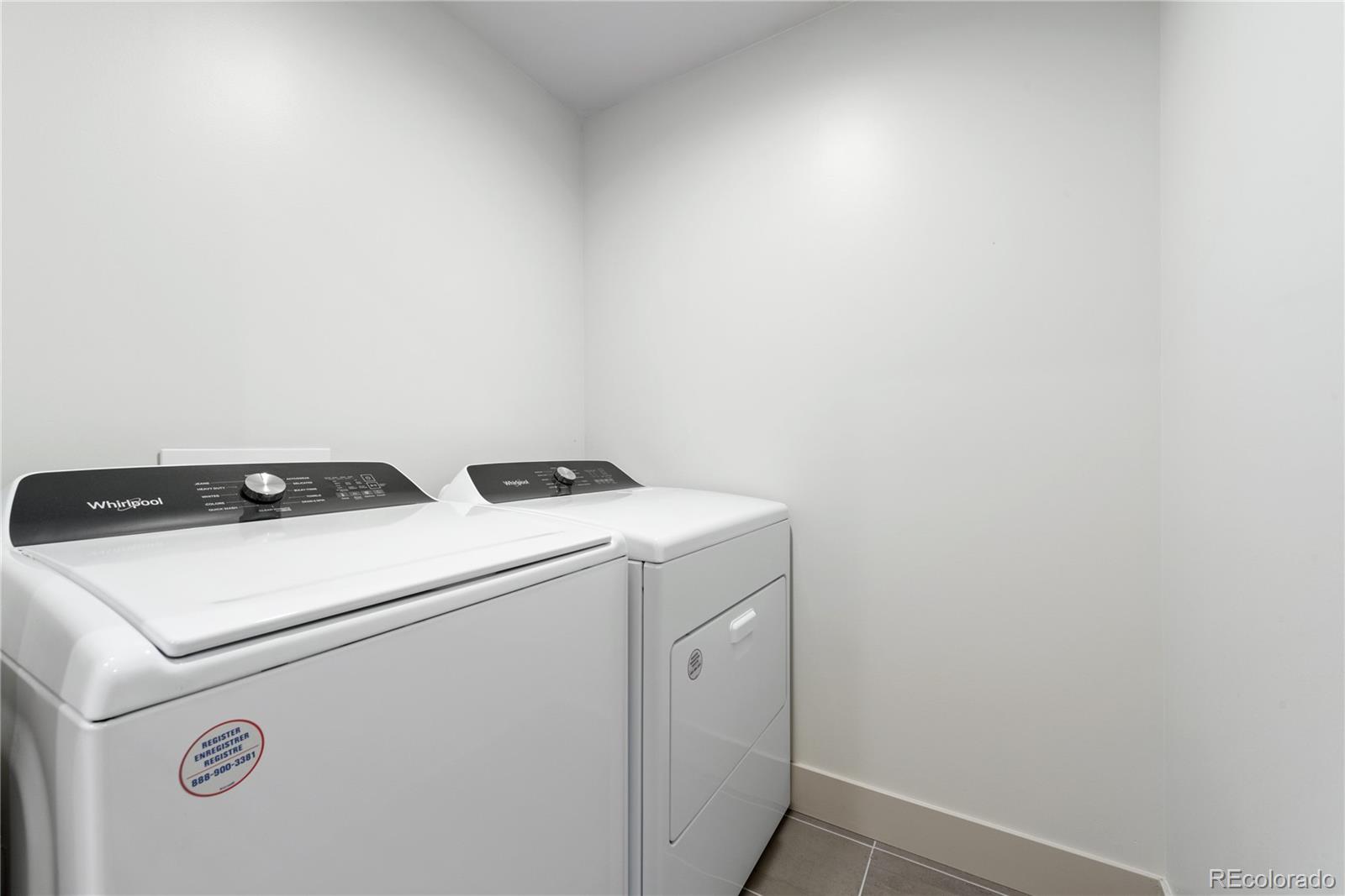 MLS Image #38 for 1308  stuart street,denver, Colorado