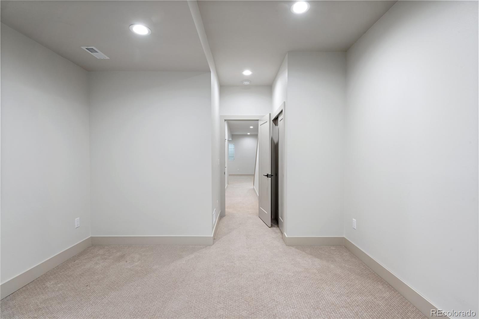 MLS Image #39 for 1308  stuart street,denver, Colorado