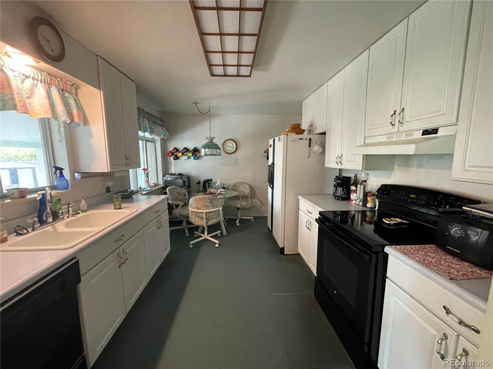 MLS Image #3 for 6552 s pearl street,centennial, Colorado