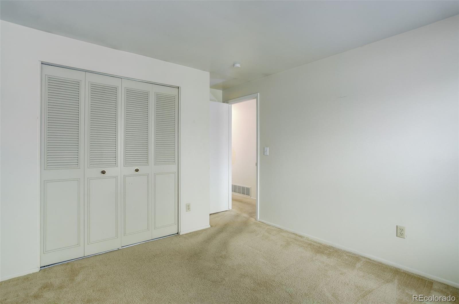 MLS Image #37 for 3026 s alton court,denver, Colorado