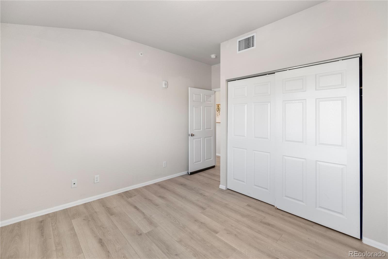 MLS Image #18 for 875 e 78th avenue,denver, Colorado