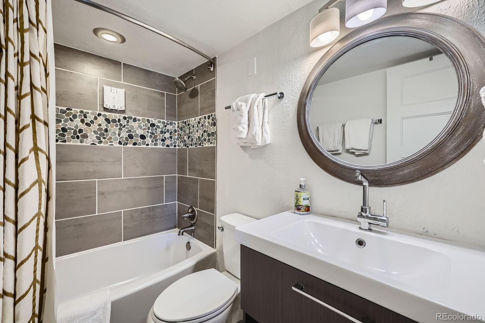 MLS Image #17 for 4200  lodge pole circle,silverthorne, Colorado