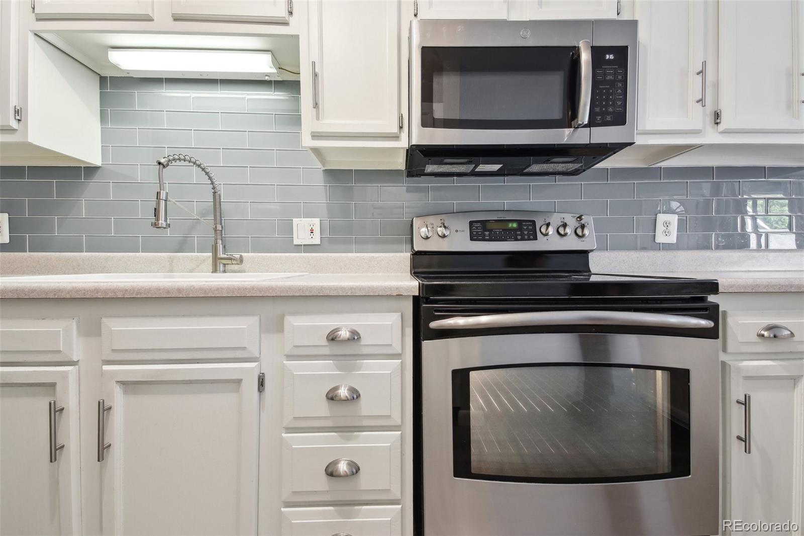 MLS Image #11 for 857 s van gordon court,lakewood, Colorado