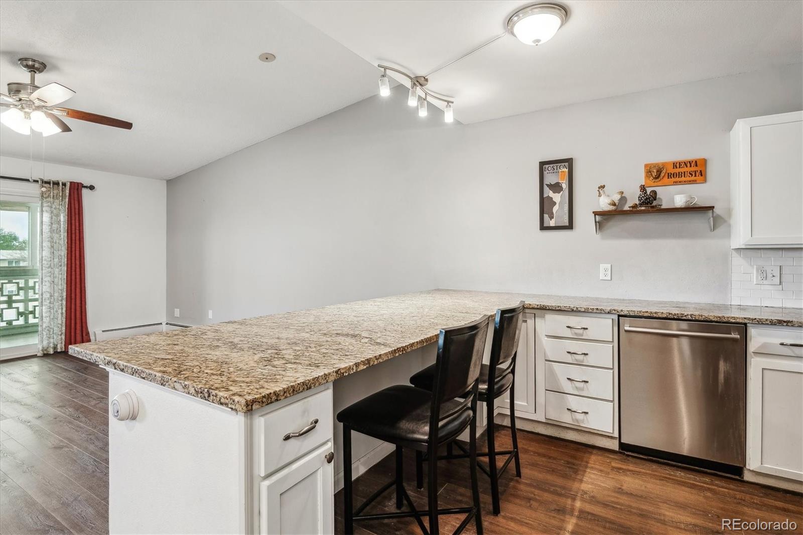 MLS Image #8 for 795 s alton way,denver, Colorado