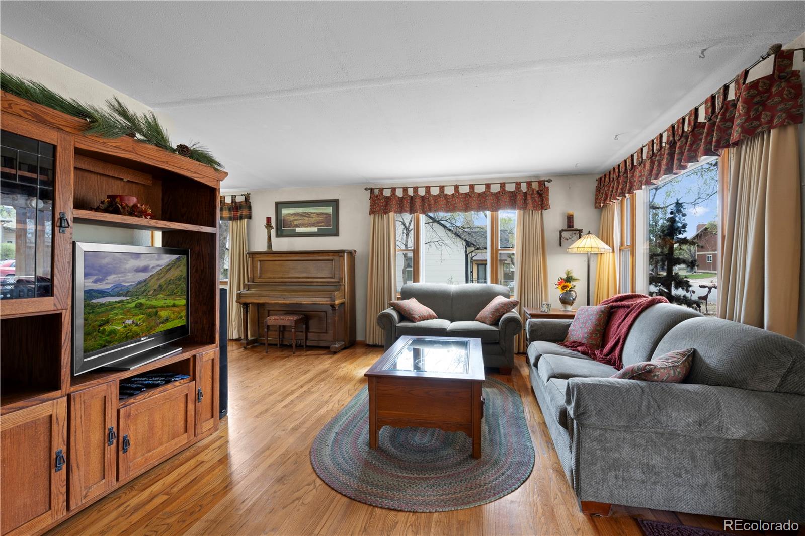 MLS Image #4 for 2418  hagerman street,colorado springs, Colorado