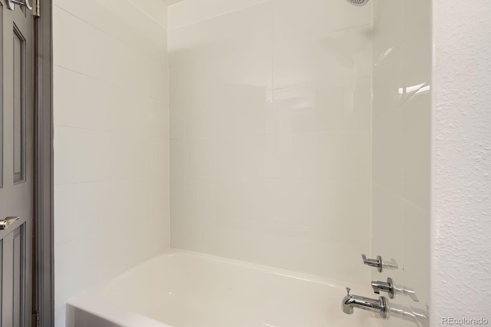 MLS Image #21 for 8075 s harrison way,centennial, Colorado