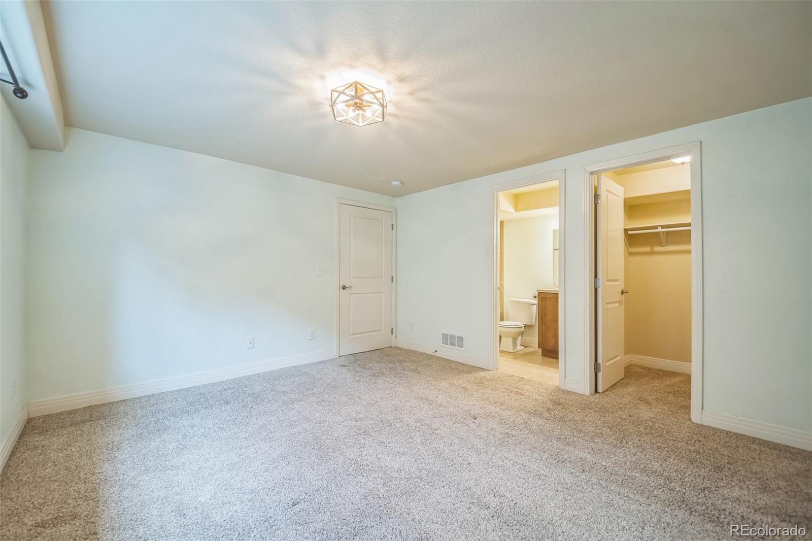 MLS Image #17 for 2539 n york street,denver, Colorado