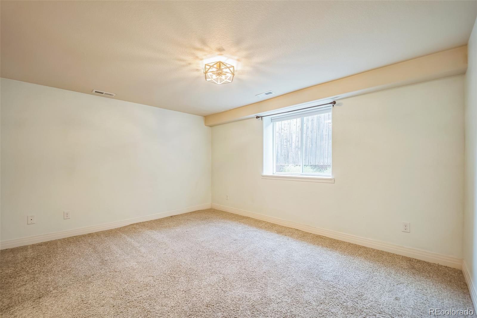 MLS Image #21 for 2539 n york street,denver, Colorado