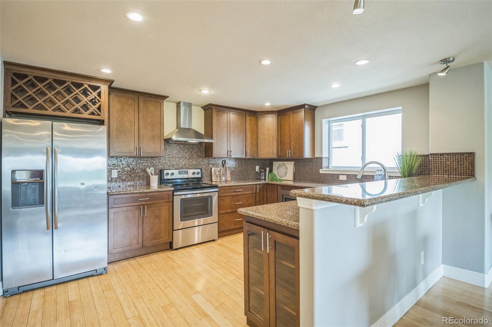 MLS Image #8 for 2539 n york street,denver, Colorado