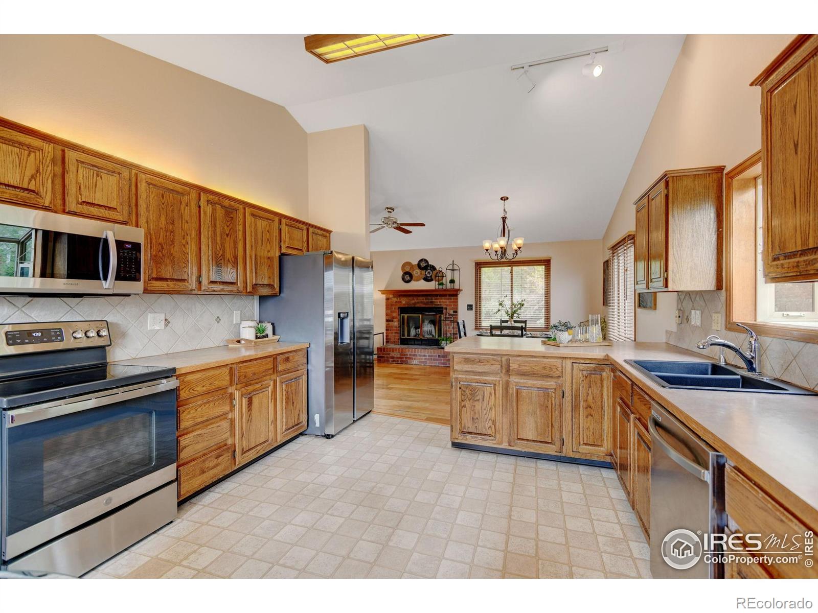 MLS Image #11 for 2428  ridgecrest road,fort collins, Colorado