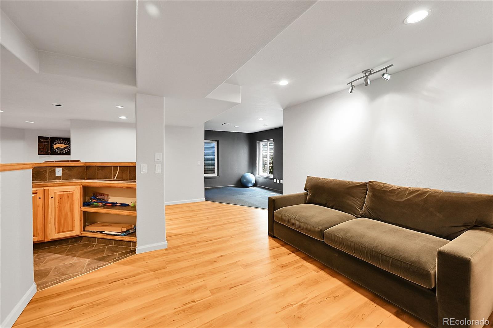 MLS Image #41 for 5906 s youngfield way,littleton, Colorado