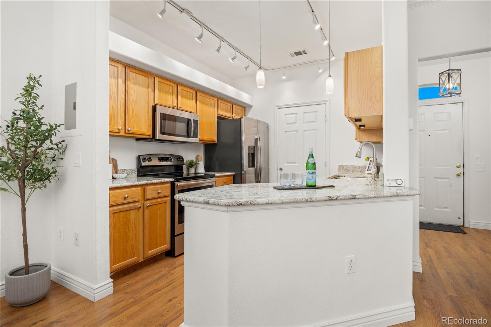 MLS Image #9 for 6013  castlegate drive d14,castle rock, Colorado